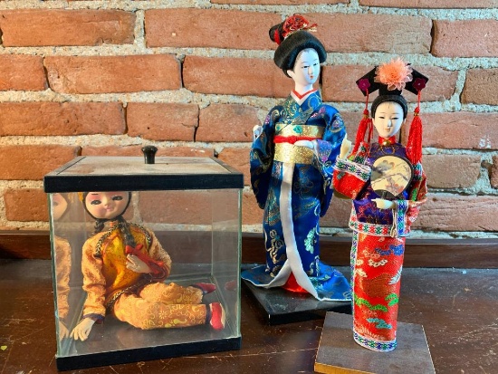 (3) Oriental Dolls-(1) In Case