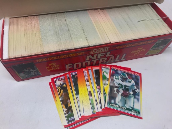 1990 Score NFL Football Card Set In Box