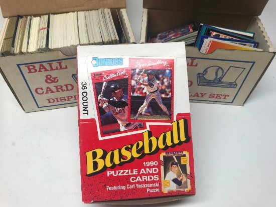 1,000+/- 90's Baseball Cards