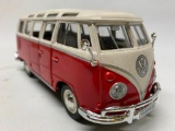 Maisto 1/25th. Scale VW Van 