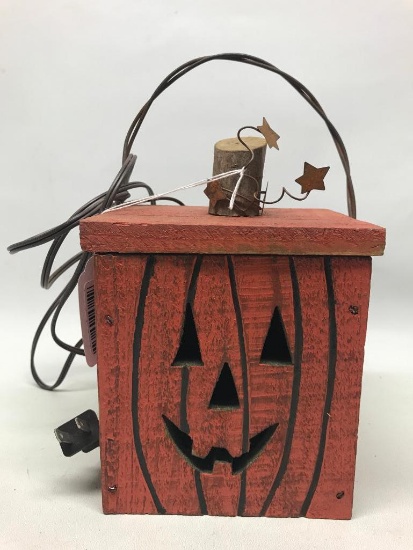 Wooden Lighted Pumpkin Box
