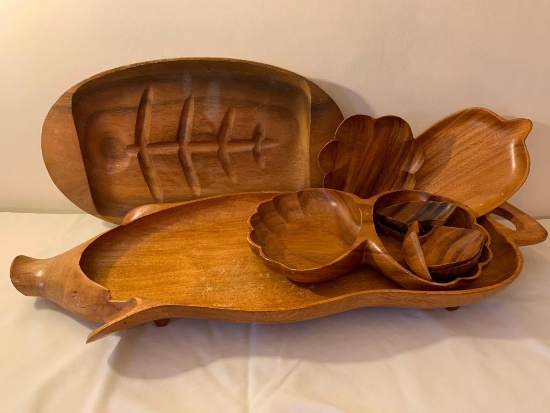 Group Of Monkey Pod Wood Serving & Meat Trays & Bowls