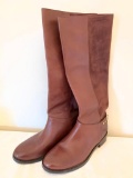 Ladies Size 7.5 AA Brown Leather Riding Boots