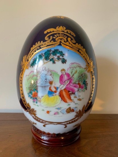 Large Porcelain Limoges, France Hand Painted Egg W/Serenading Couple