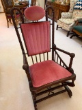 Beautiful Antique Oak Base Rocker W/Spiral Turned Base, Arms, & Back