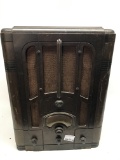 Antique RCA Victor Wood Cased Radio