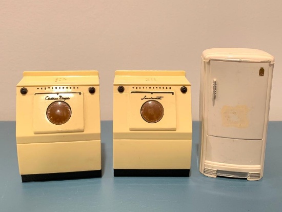 Vintage Washer & Dryer Salt & Pepper + Frigidaire Bank