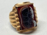 10K Gold Men's Ring W/Cameo Of (2) Roman Soldiers