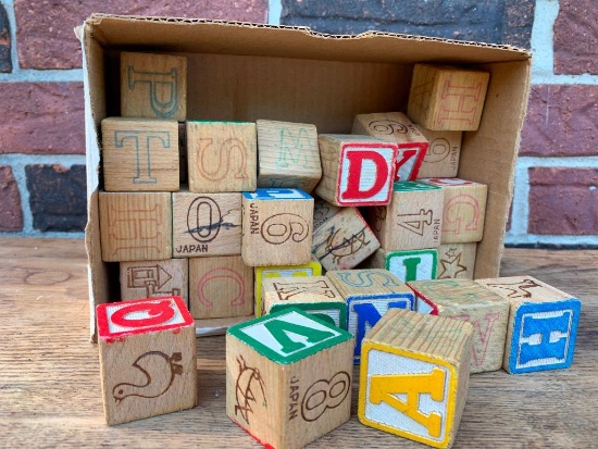 (39) Wooden 1960's Blocks
