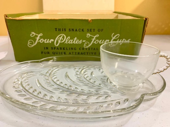 Mid-Century (8) Pc. Glass Snack Set In Original Box Made By Federal Glass Company