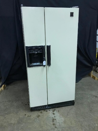 General Electric Double Door Refrigerator