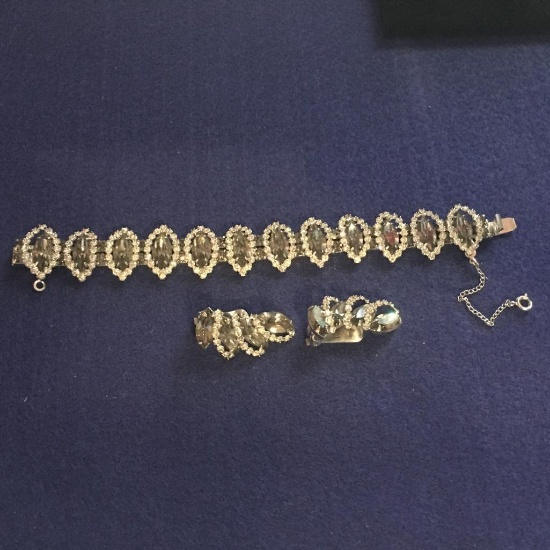 Vintage Weiss Bracelet W/Matching Earrings