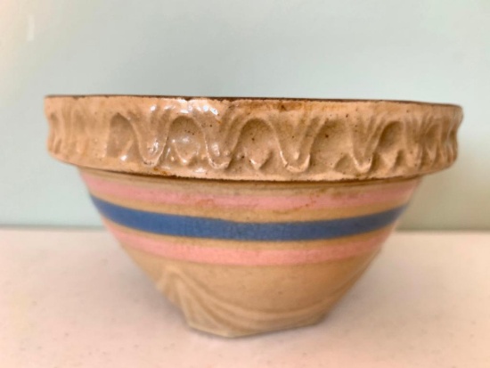 Small Vintage/Antique Mixing Bowl