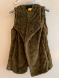 Liz Lang, Fuax Fur Vest, Size Small, Polyester, Olive Color