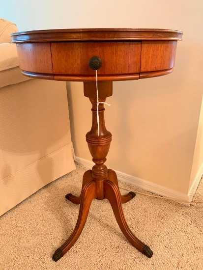 Vintage, Wood Round, Four Leg, Federal Flair, Lamp Table