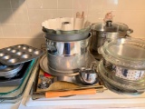 Lot of Kitchen Items