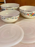 3 Metal Painted Mixing Bowls with Lids