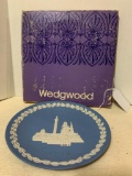 1970 Wedgewood Christmas Plate in Box