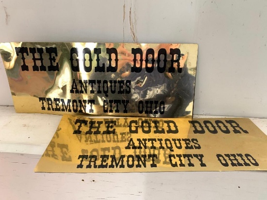 Pair of "Gold Door Antique" Magnetic Car Signs