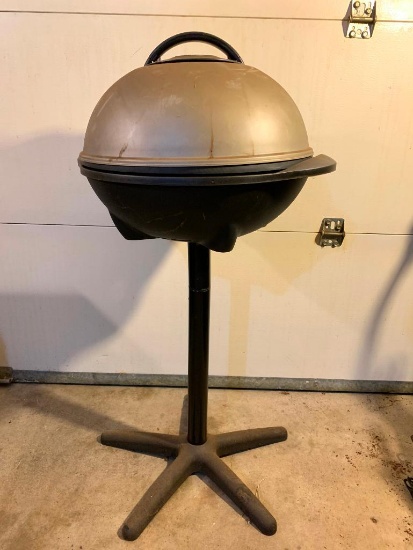 Forman, Outdoor Electric Grill on Stand