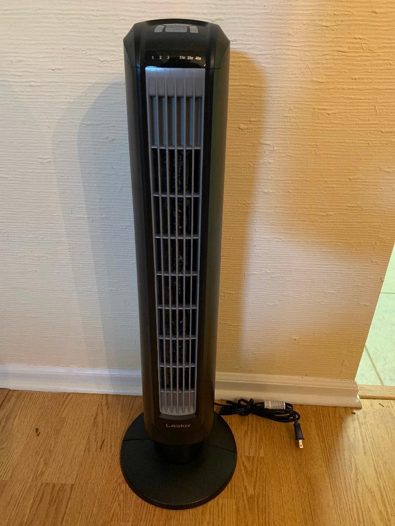 Lasko, Type TF5 Tower Fan32 Tall with Remote | Proxibid