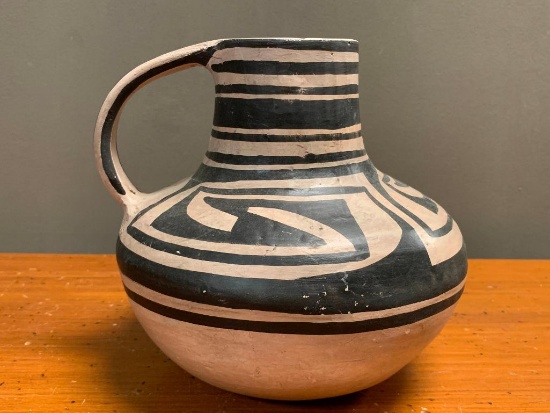 Anasazi pottery Blushing Meadow Vase, Made in 1992, 8" Tall,