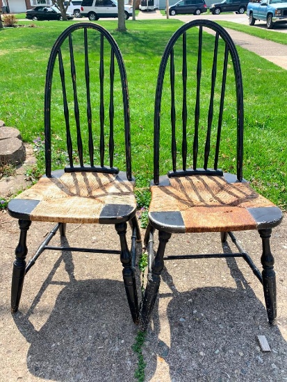 Cain Bottom Two Chairs