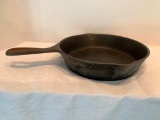 Vollrath #7 Cast Iron Skillet Diameter 9.5