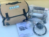 Viair 400P Automatic Portable Compressor Heavyweight Series Part #40045. - As Pictured