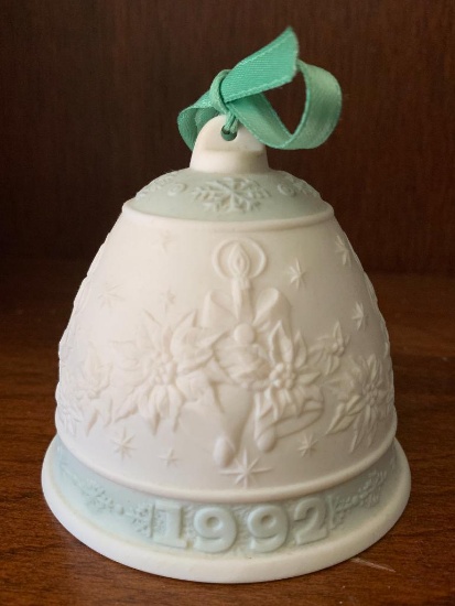 Lladro "1992 Christmas Bell" No Box Included. This is 3.5" Tall