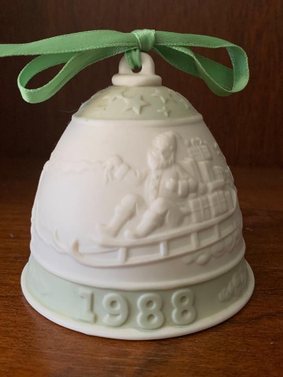 Lladro "1988 Christmas Bell" No Box Included. This is 3.5" Tall