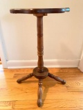 Small Wood Side Table/Plant Stand. This is 22.5