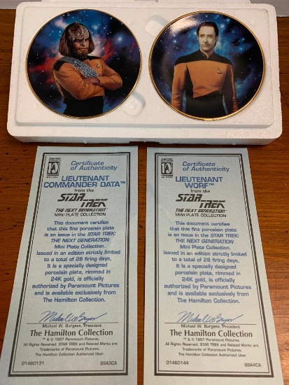 The Hamilton Collection Star Trek The Next Generation "Lieutenant Commander Data" & "Lieutenant Worf