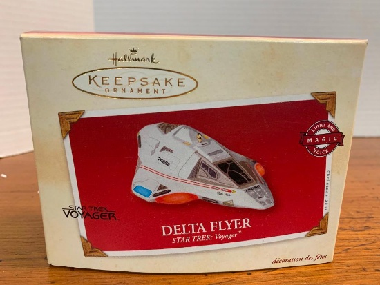 Hallmark Star Trek Voyager Keepsake Ornament "Delta Flyer" New in Box - As Pictured