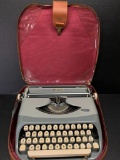 Vintage Royal Typewriter w/Carrying Case - As Pictured