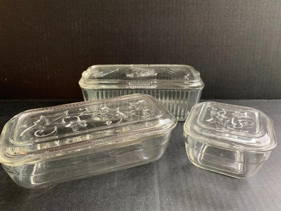 Vintage Set of 3 Glass Refrigerator Dishes w/Lids. The Largest is 3" T x 9" W - As Pictured