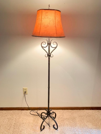 60" Floor Lamp w/Shade. Matches Lot #41 - As Pictured