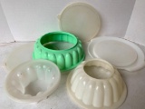 Small Misc Tupperware Lot - As Pictured