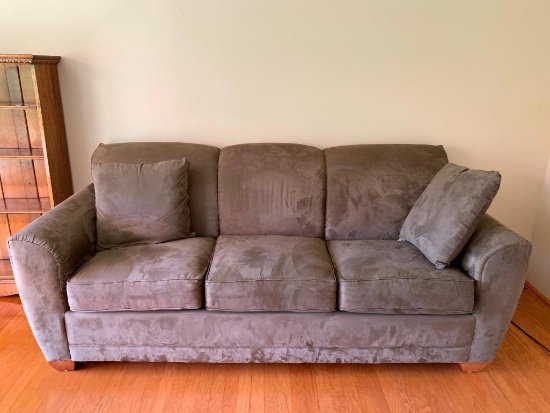 Brown Microfiber Sofa by Lazyboy. This Looks Brand New it is Very Nice.