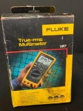 Fluke True-rms Multimeter. The Battery is Corroded & Terminal is Broken. This is AS-IS