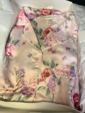 Ladies Polyester 2 Piece Floral Print Pajamas from Von Maur New w/Tags Size M