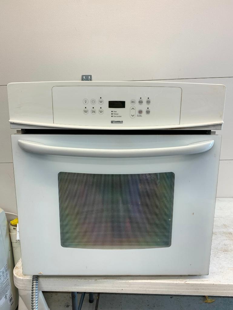 Auction Ohio  Kenmore Microwave