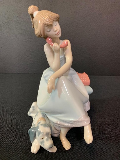Lladro "Chit Chat" Porcelain Figurine. This is 7.5" Tall
