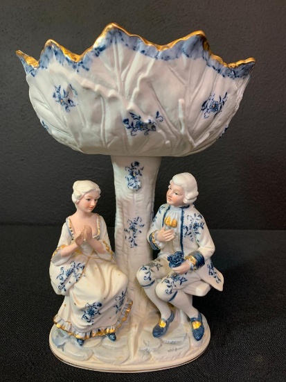 9" Royal Meridian Handgemalt Porcelain Victorian Style Figurine by Noritake. This is Not Marked