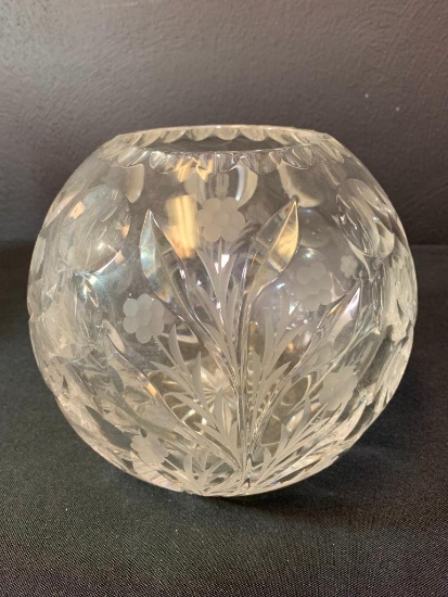 7" T x 7" in Diameter Etched Crystal Vase