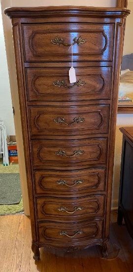 Lingerie Chest w/7 Drawers by Thomasville. This is 58" T x 22" W x 17" D