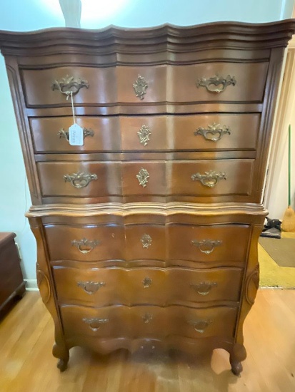 Chest of Drawers w/6 Drawers. This is 57" T x 41" W x 21" D