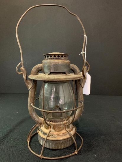 10" Antique Dietz Vesta P & LE Railroad Lantern Clear Glass Globe