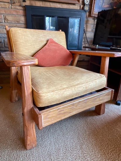 Vintage Ranch Oak Arm Chair. This is 29" T x 32" W x 30" D Gently Used