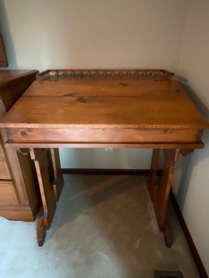 Wood Desk w/Lift Top. This is 34" T x 30" W x 27" D